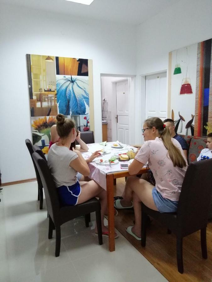 Ni Guest House Golden Coin מראה חיצוני תמונה